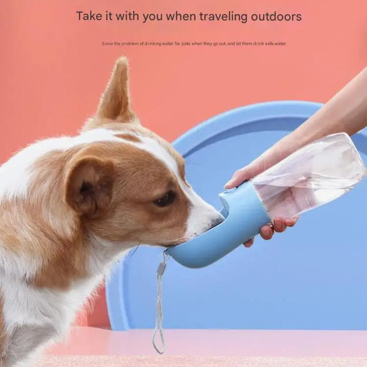 1pc Portable Dog Water Bottle, Plastic Leak Proof Dog Water Dispenser Dog Water Kettle For Outdoor Walking Hiking Travel